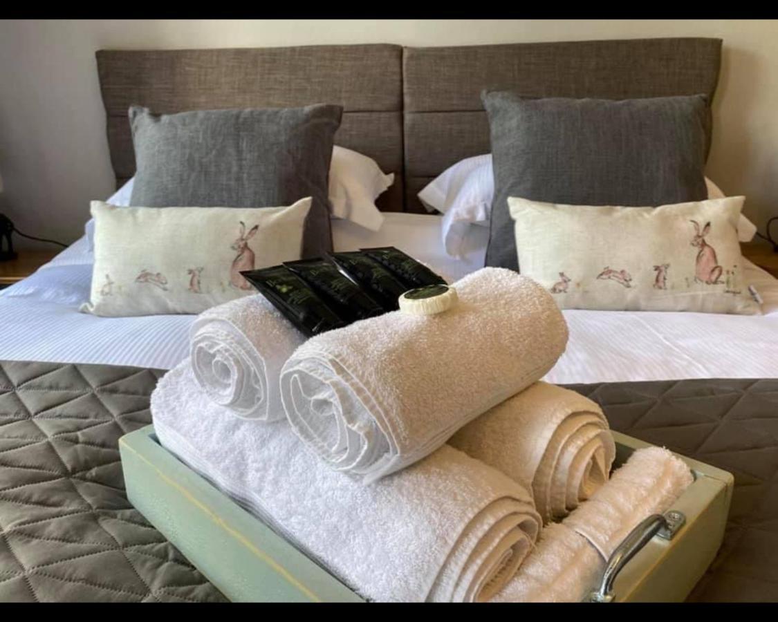 The Rose & Crown Farmhouse Kitchen Nympsfield Екстериор снимка