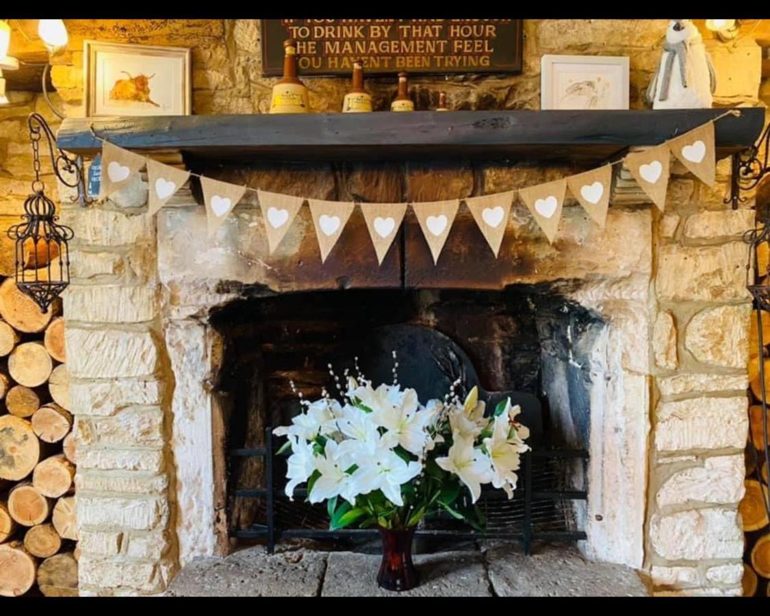 The Rose & Crown Farmhouse Kitchen Nympsfield Екстериор снимка